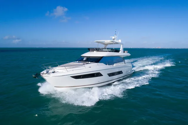 Prestige 680 - yacht charter Mykonos