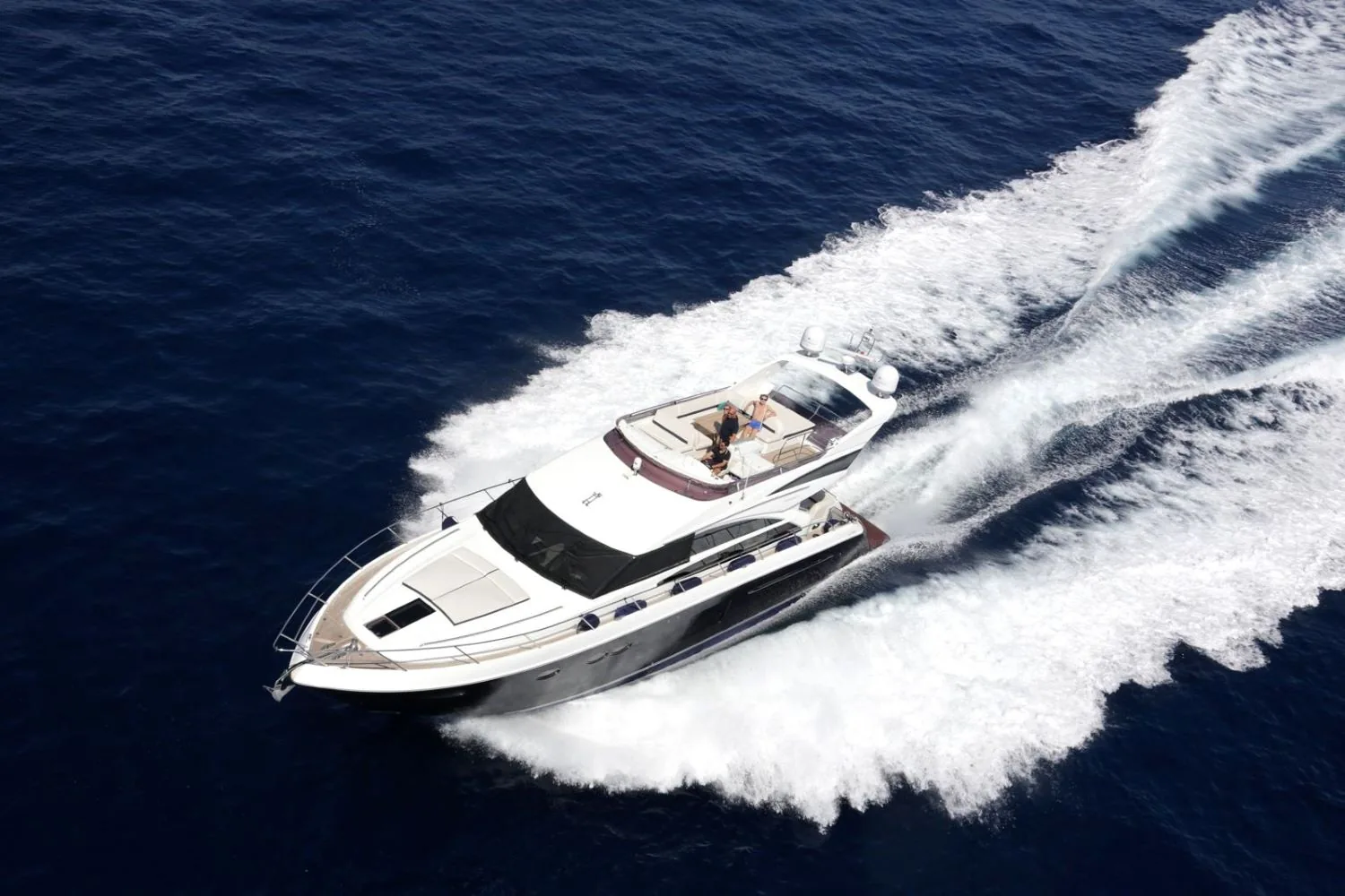 PRINCESS V64 - photo 4 yacht charter Mykonos