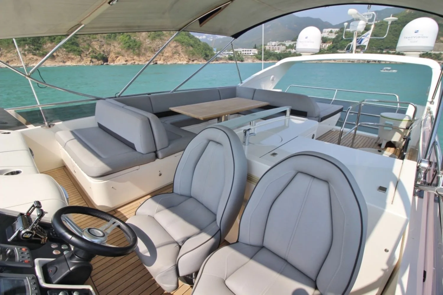 PRINCESS V64 - photo 9 yacht charter Mykonos