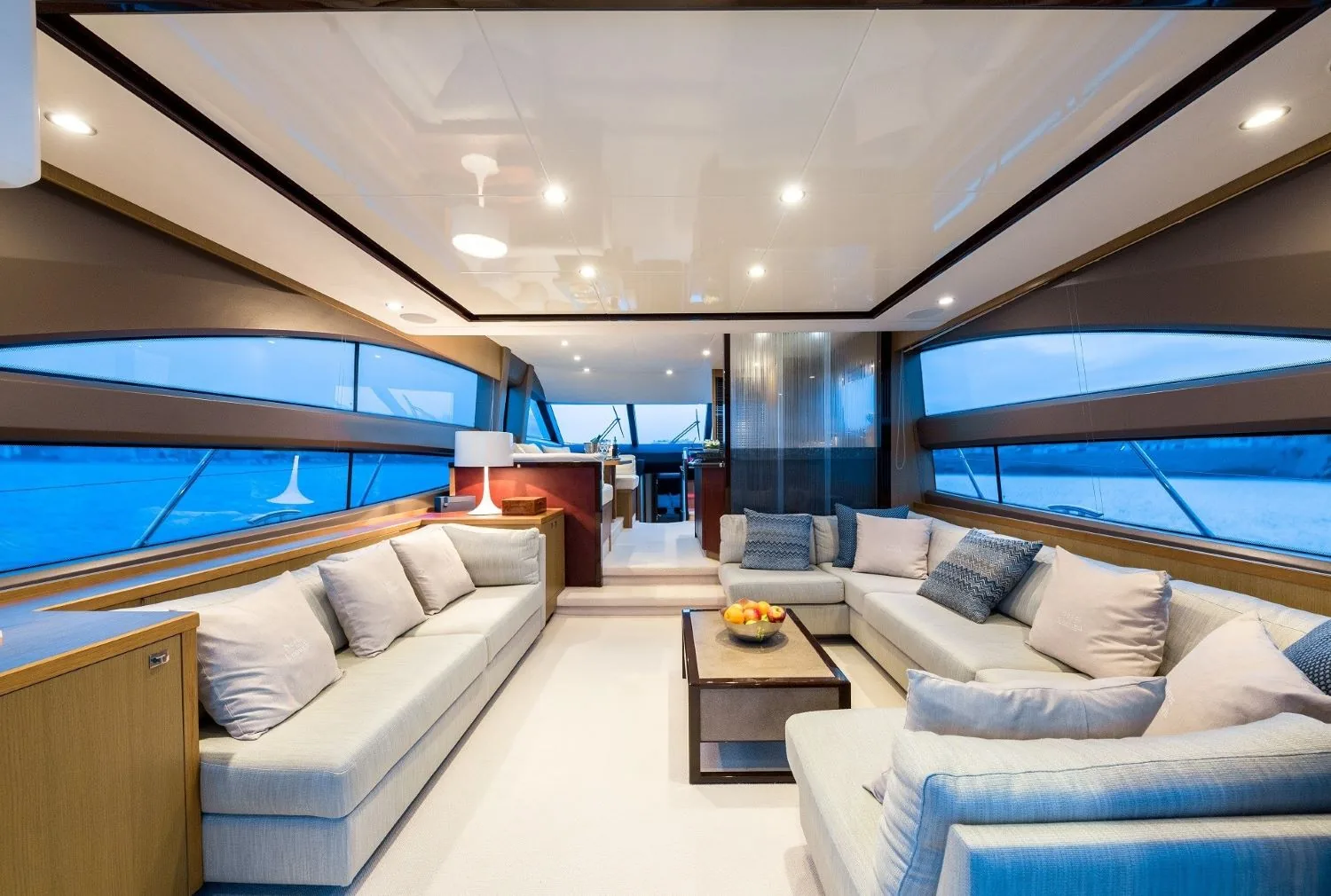 PRINCESS V64 - photo 10 yacht charter Mykonos