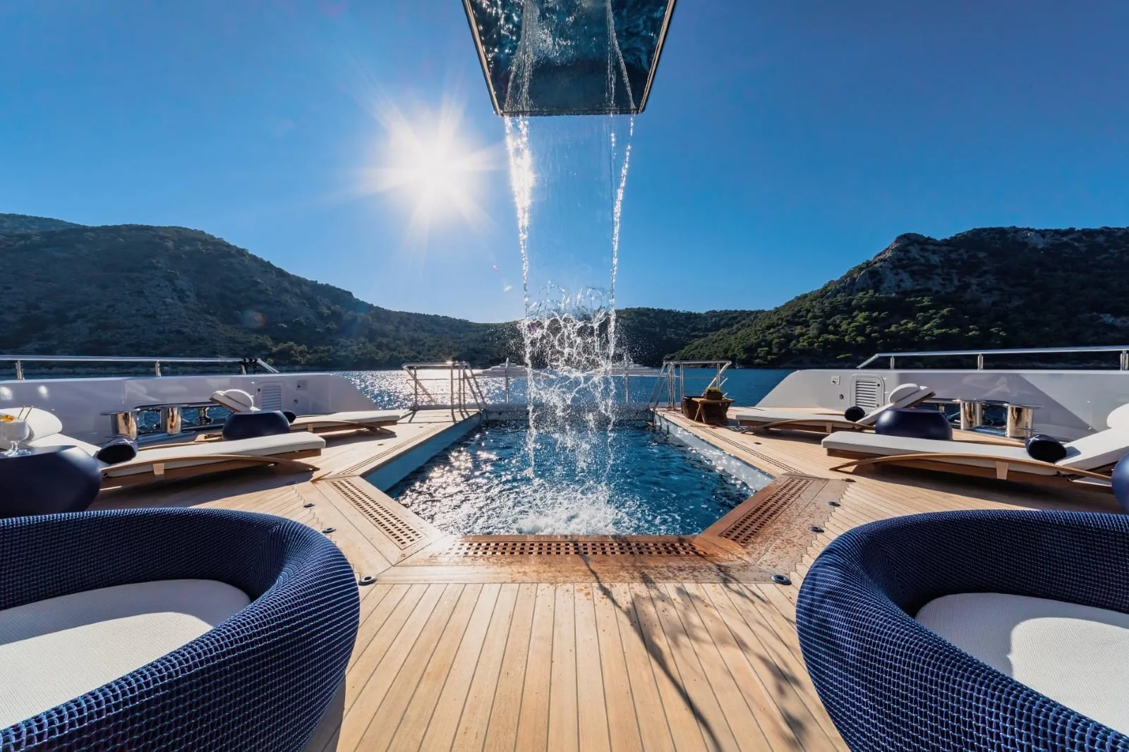 PROJECT X - photo 4 yacht charter Mykonos