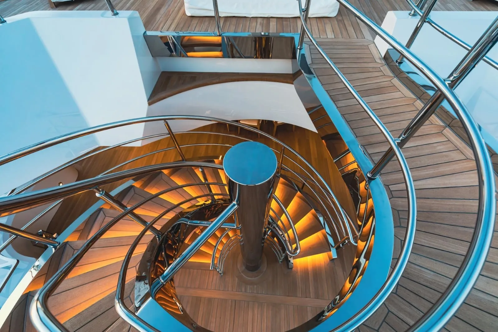 PROJECT X - photo 6 yacht charter Mykonos