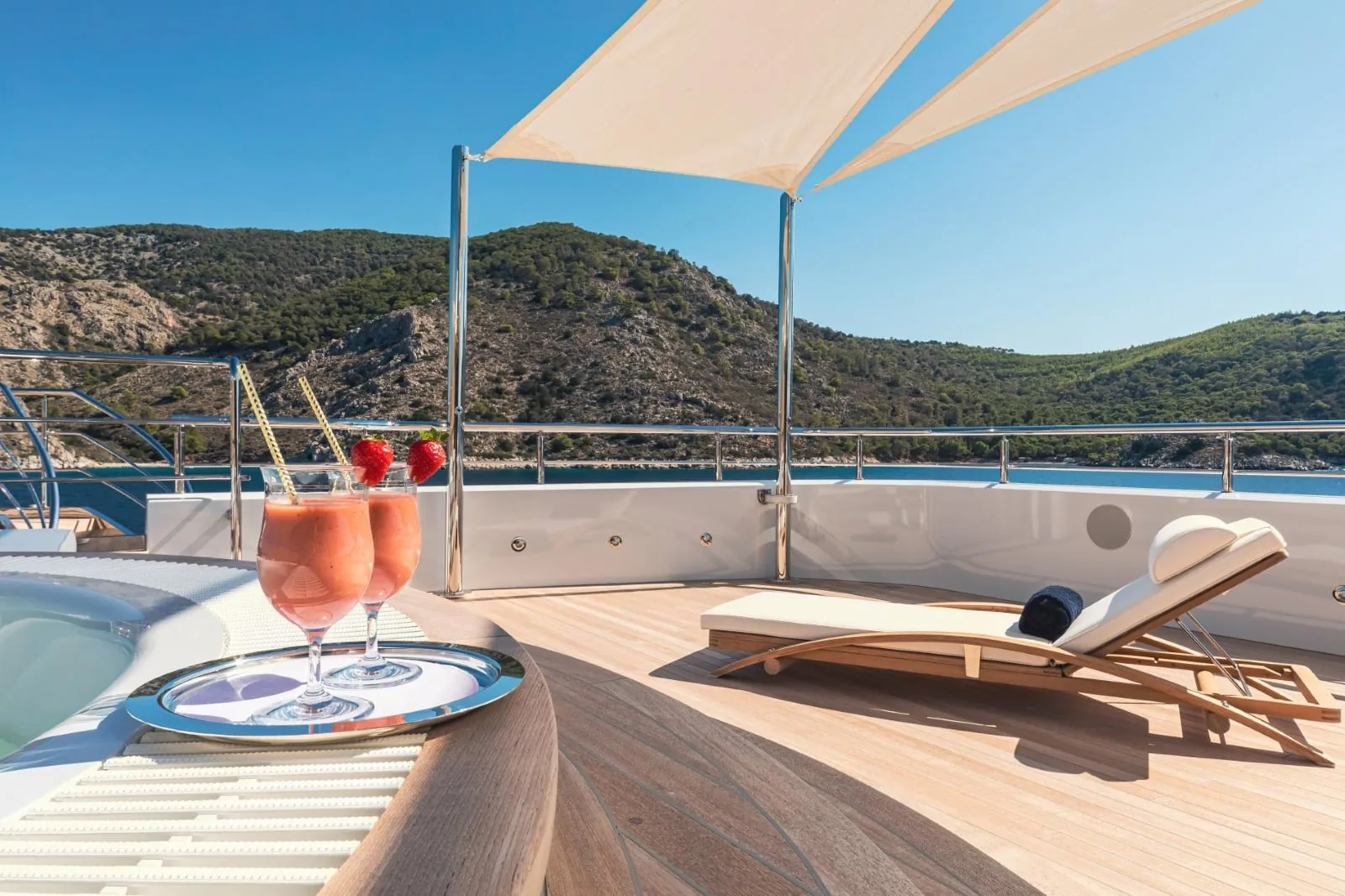 PROJECT X - photo 13 yacht charter Mykonos