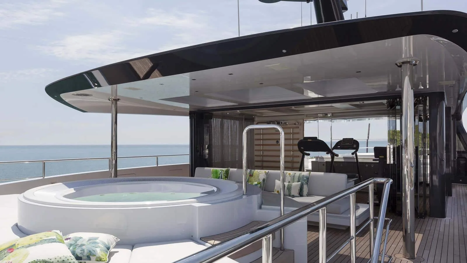 QUINTA ESSENTIA - photo 11 yacht charter Mykonos