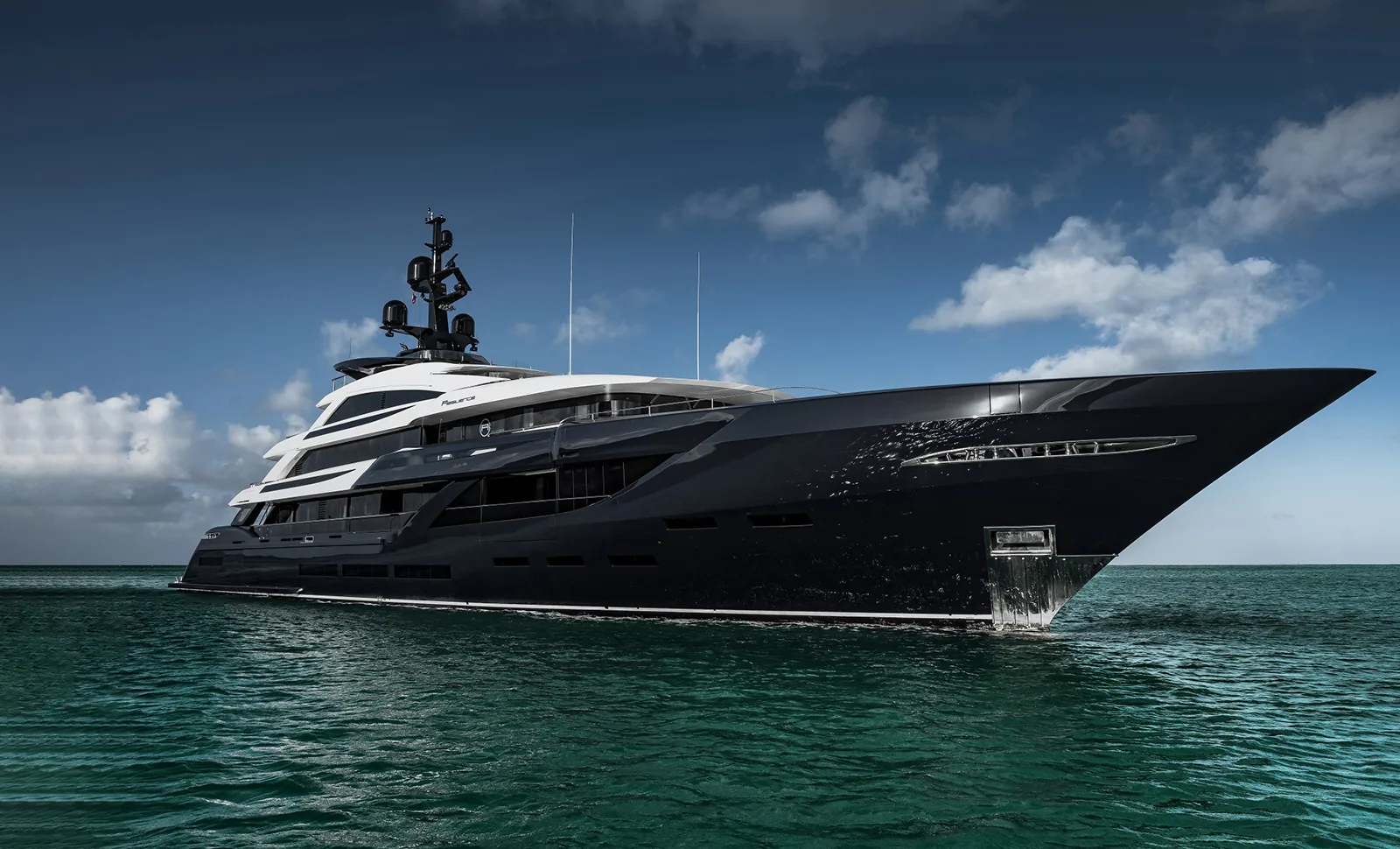 RESILIENCE - photo 1 yacht charter Mykonos