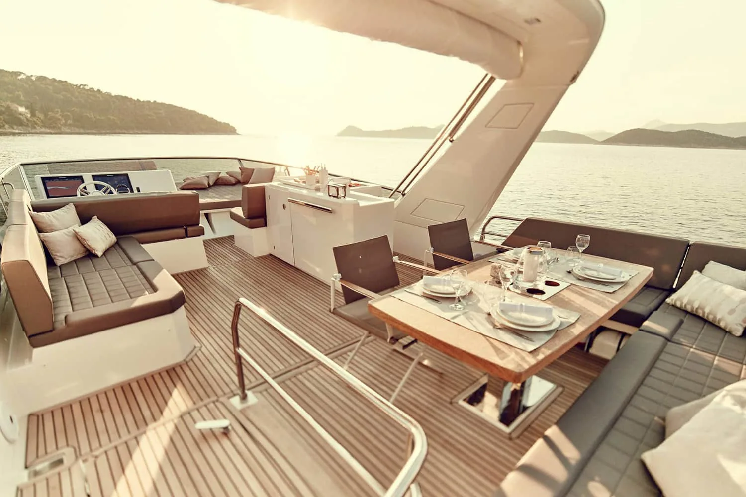 ROMY ONE - photo 15 yacht charter Mykonos