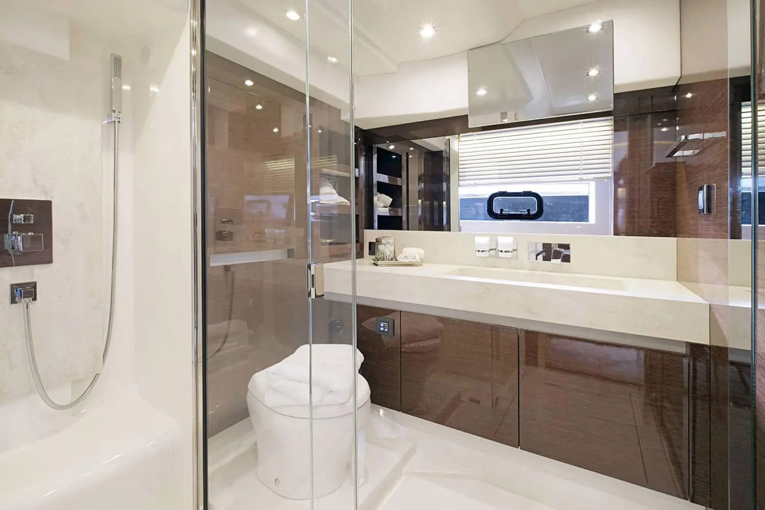 ROMY ONE - photo 21 yacht charter Mykonos