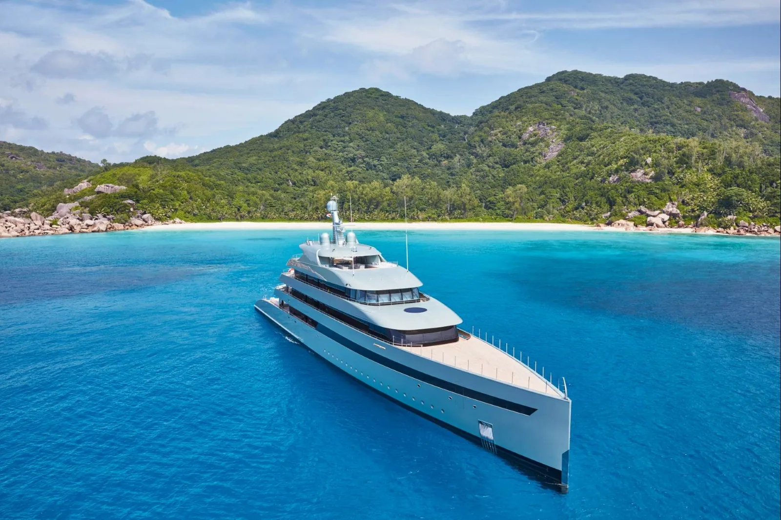 SAVANNAH - photo 6 yacht charter Mykonos