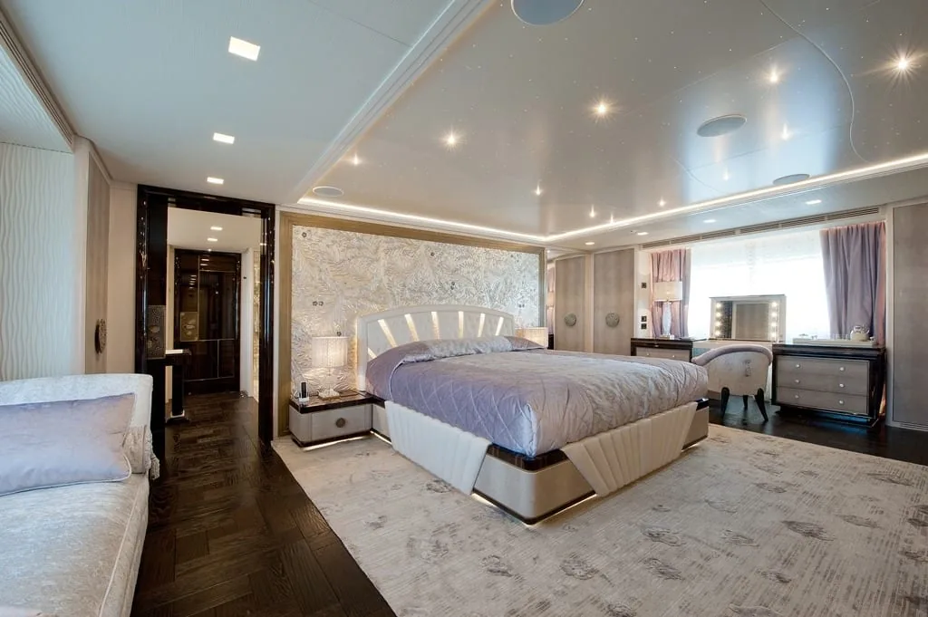 SCORPION - photo 17 yacht charter Mykonos