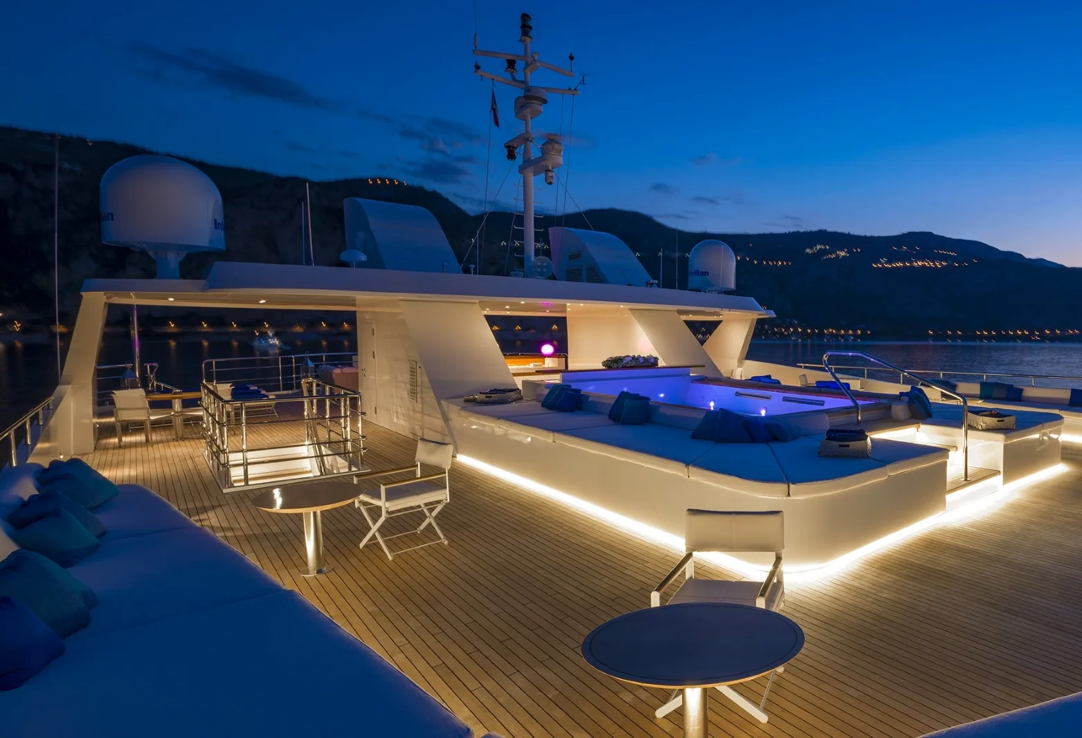 SERENITY - photo 26 yacht charter Mykonos