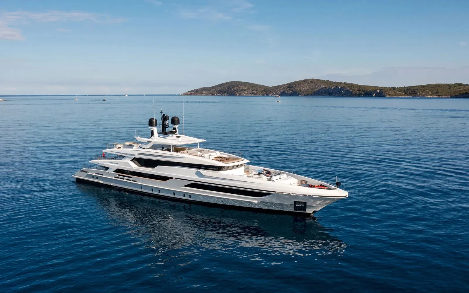 SILVER FOX - photo 1 yacht charter Mykonos
