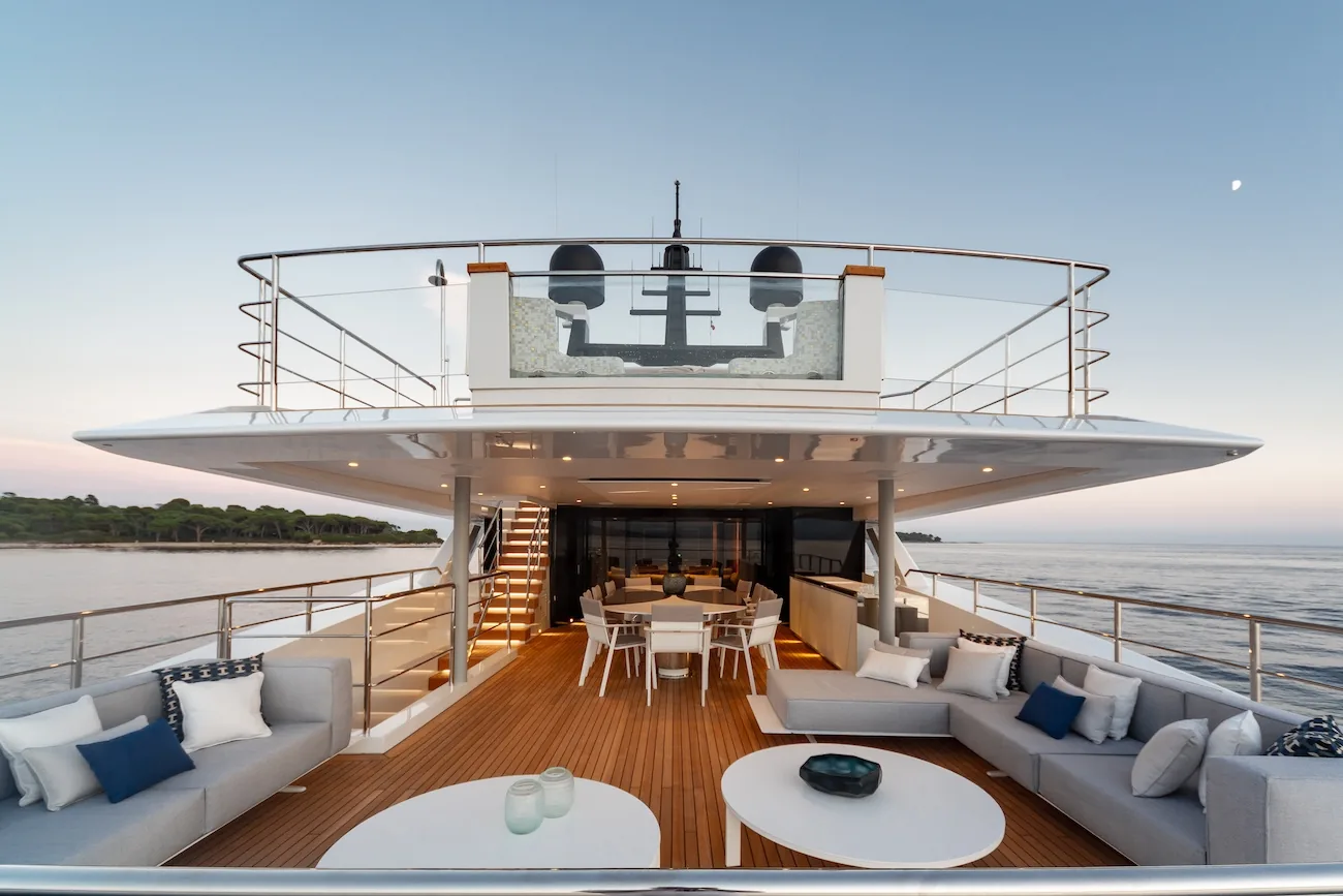 SILVER FOX - photo 11 yacht charter Mykonos