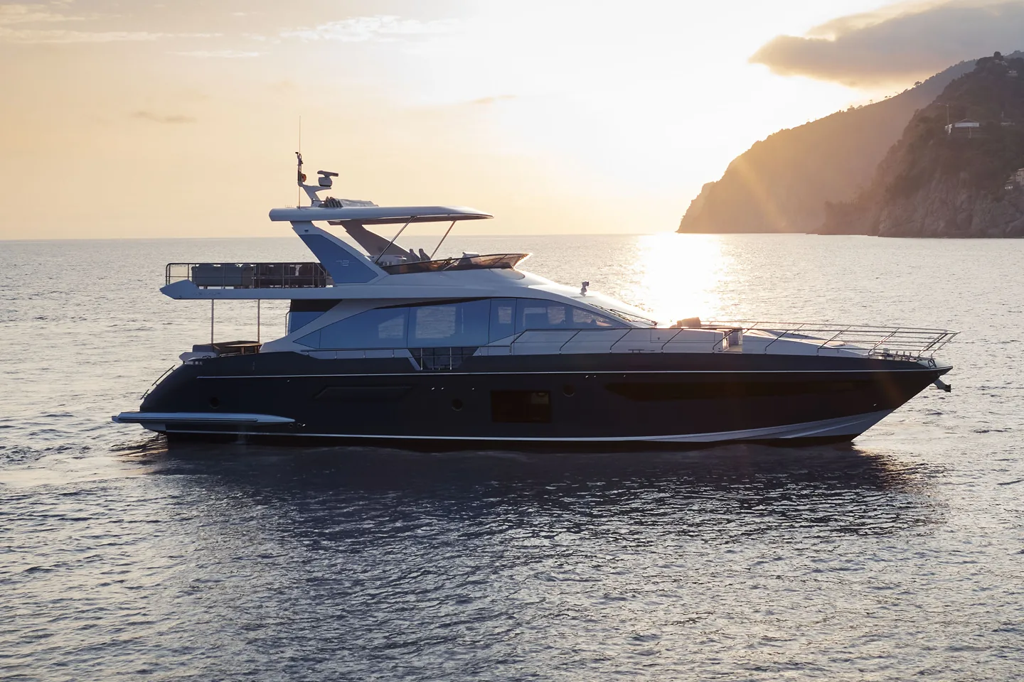 SOLSTICE - photo 9 yacht charter Mykonos