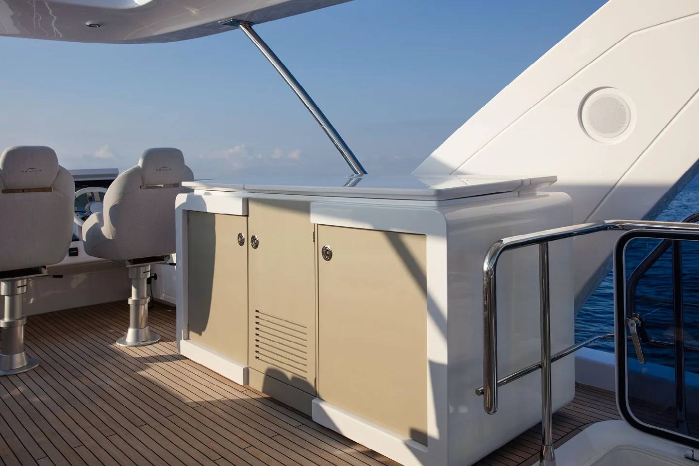 SOLSTICE - photo 18 yacht charter Mykonos
