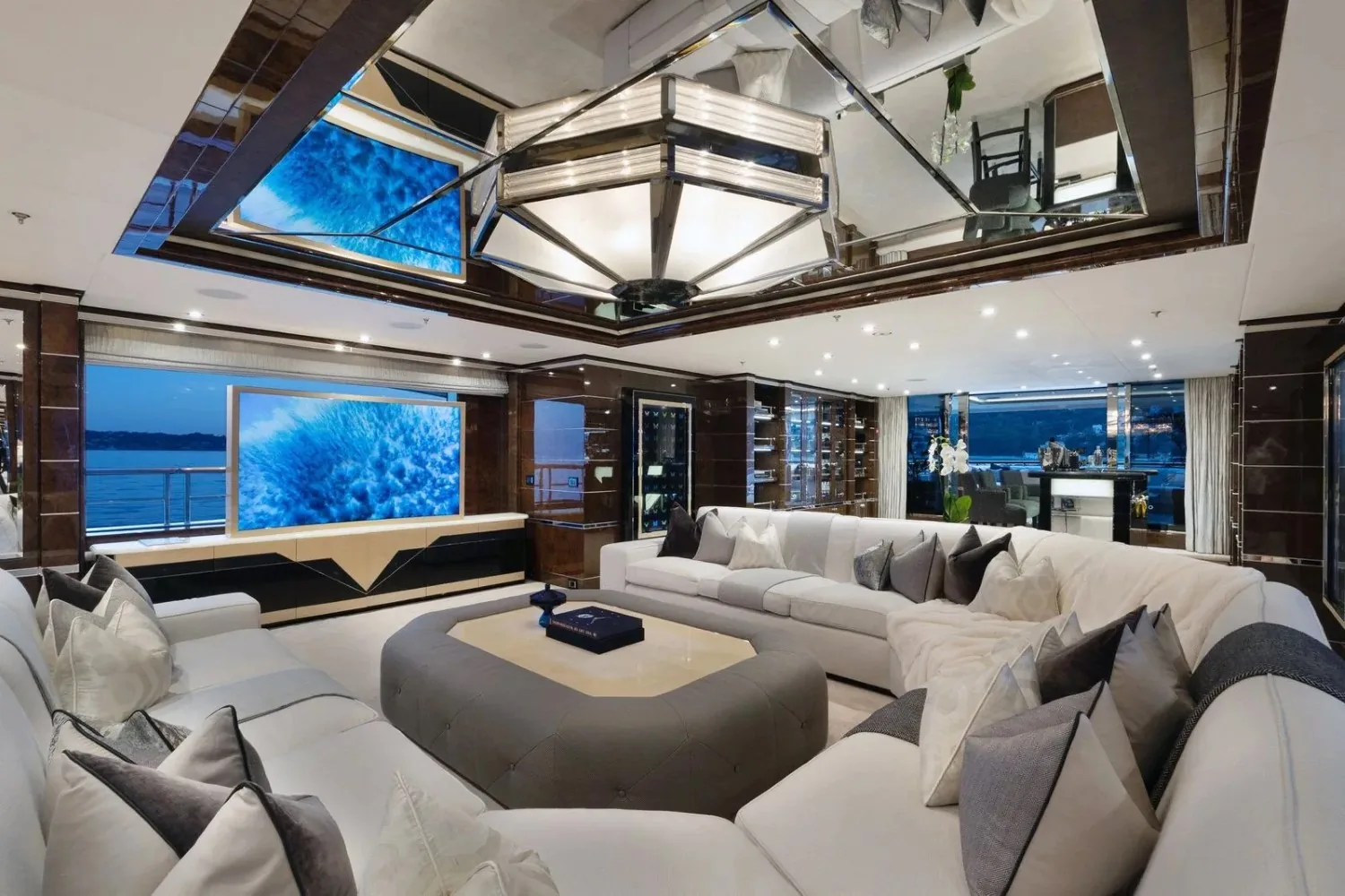 SOUNDWAVE - photo 40 yacht charter Mykonos