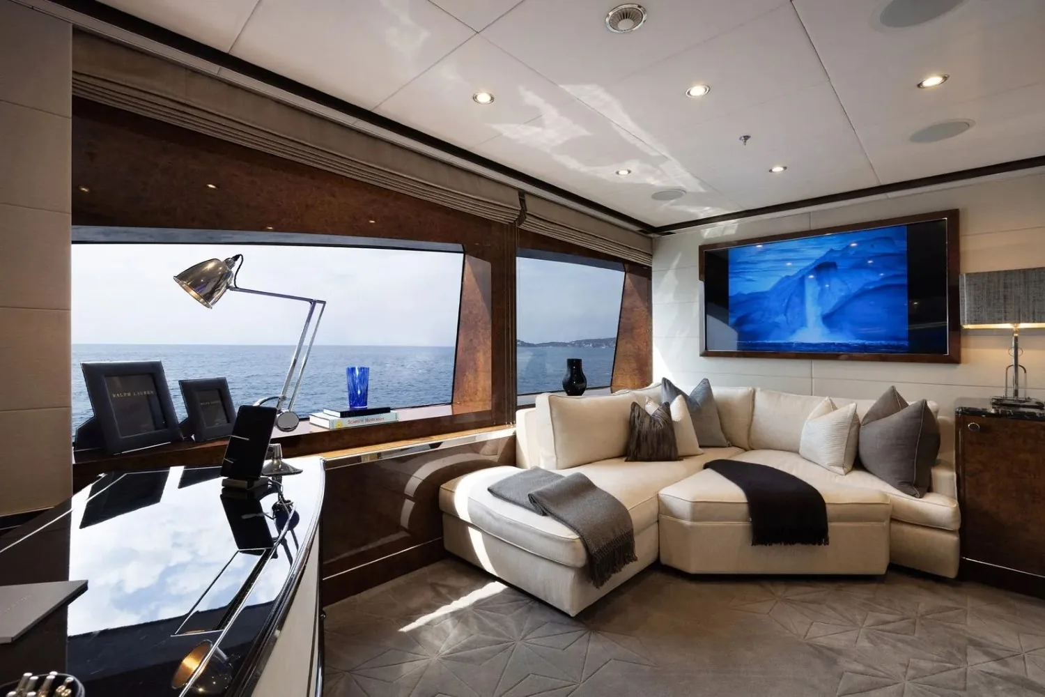 SOUNDWAVE - photo 46 yacht charter Mykonos