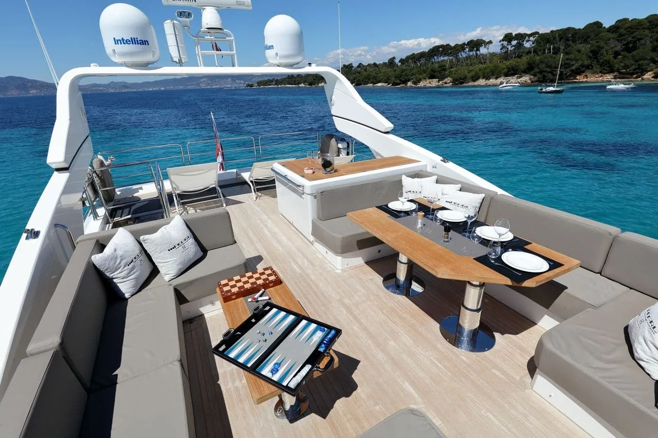 SUMMER BREEZE - photo 11 yacht charter Mykonos