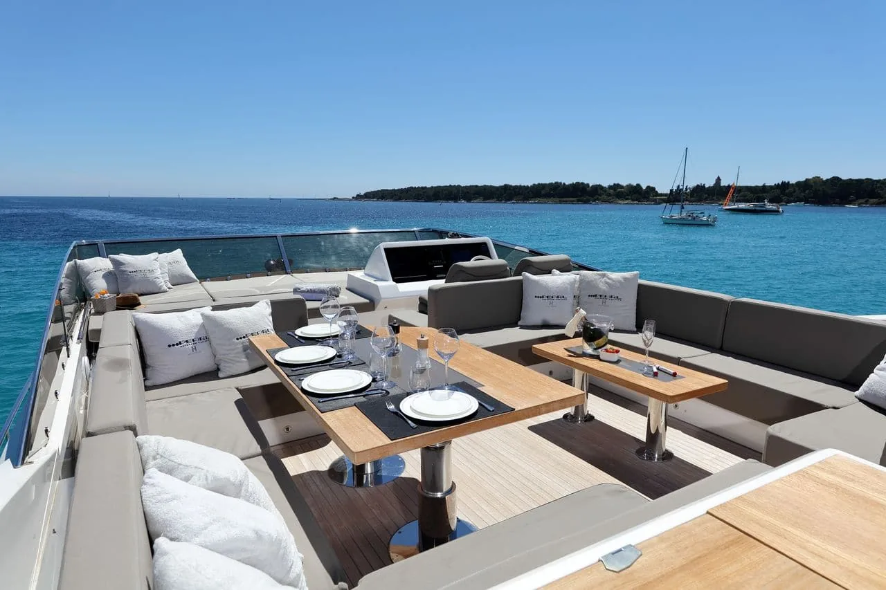 SUMMER BREEZE - photo 16 yacht charter Mykonos
