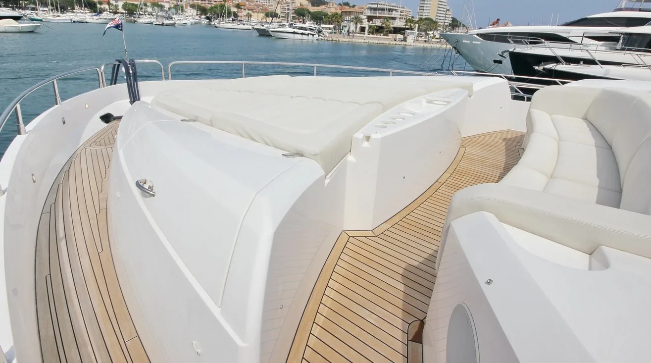 SUNSEEKER 75 - photo 7 yacht charter Mykonos