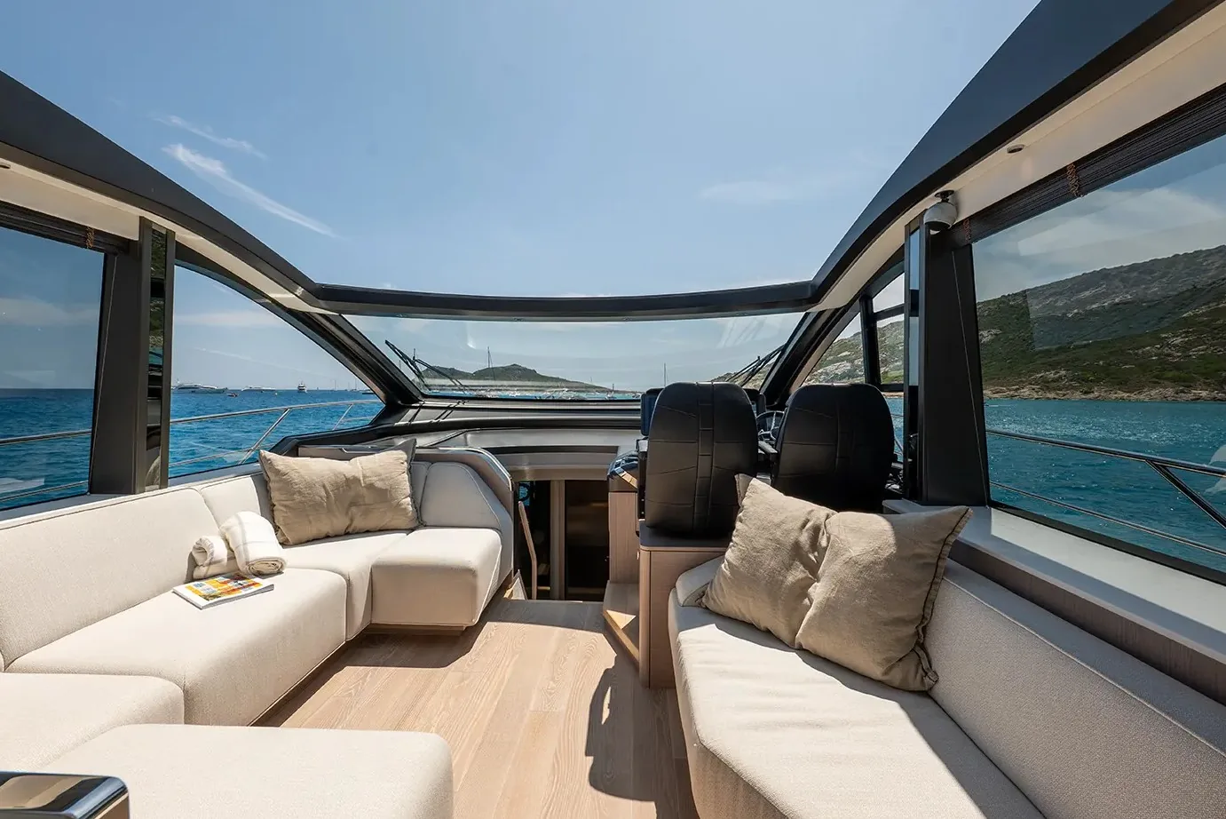 SUNSEEKER PREDATOR 65 - photo 5 yacht charter Mykonos