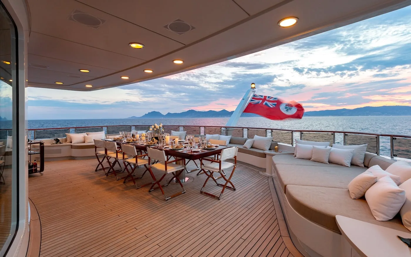 TREEHOUSE - photo 9 yacht charter Mykonos