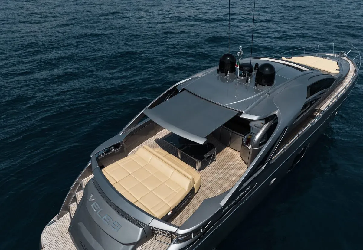 VELES - photo 9 yacht charter Mykonos