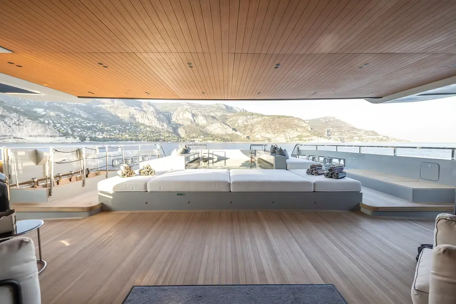 VIRTUOSITY - photo 4 yacht charter Mykonos