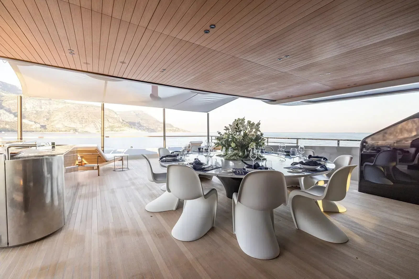 VIRTUOSITY - photo 12 yacht charter Mykonos