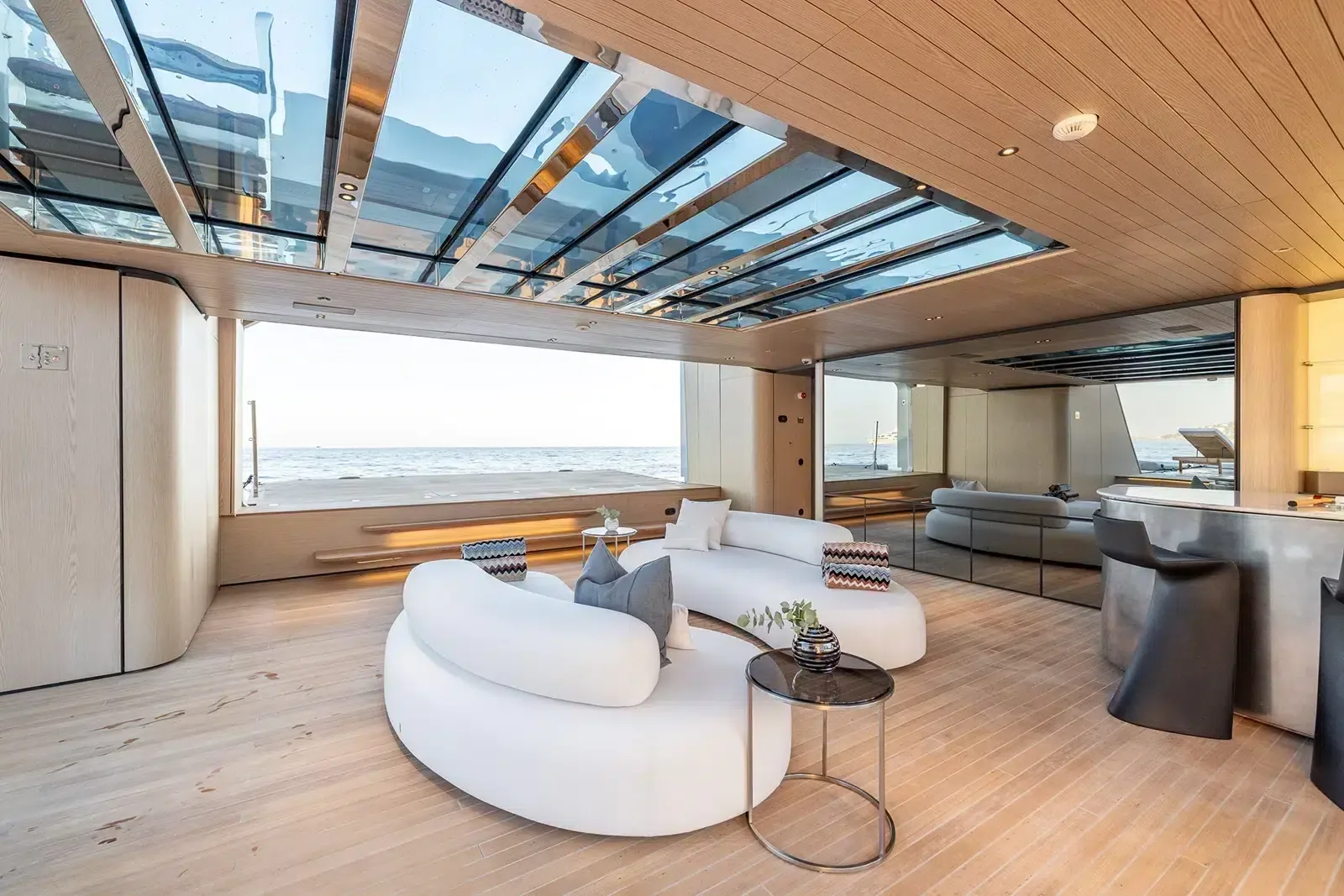 VIRTUOSITY - photo 17 yacht charter Mykonos