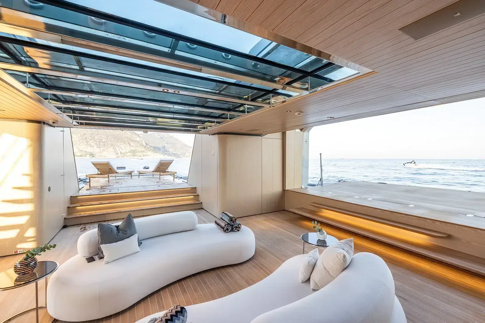 VIRTUOSITY - photo 18 yacht charter Mykonos