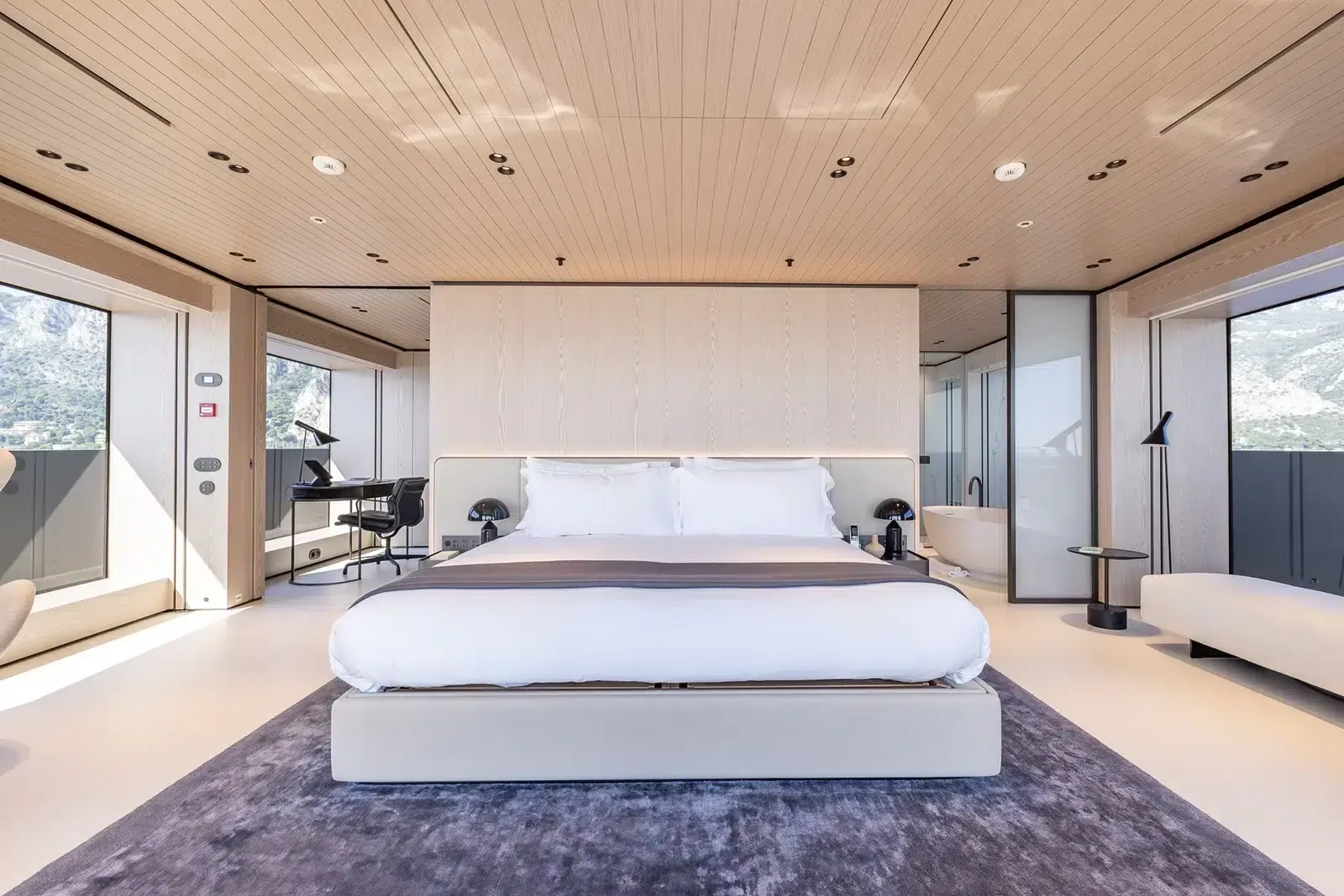 VIRTUOSITY - photo 29 yacht charter Mykonos