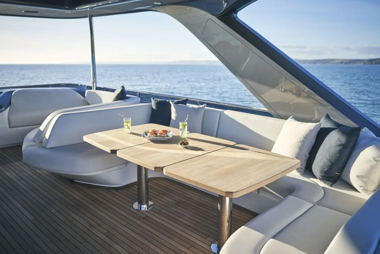 WILJIM V - photo 6 yacht charter Mykonos